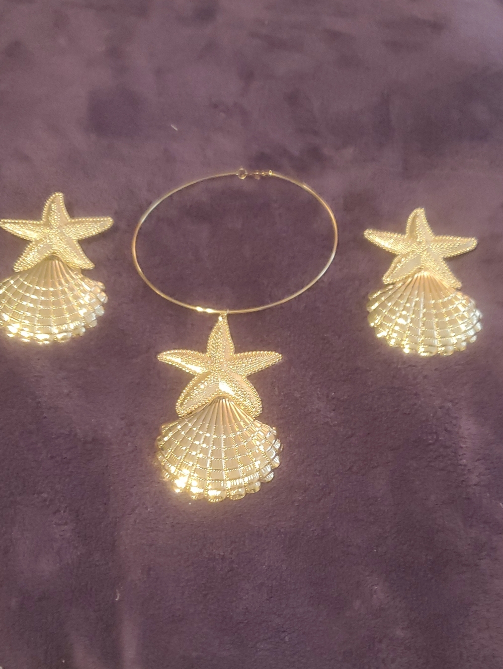Gold Starfish & Seashell Necklace and Earring Set